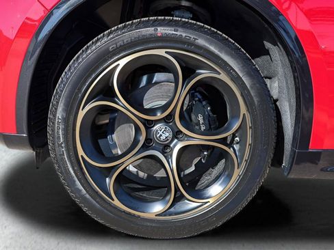 New 2025 Alfa Romeo Stelvio Sprint AWD/4WD image 25