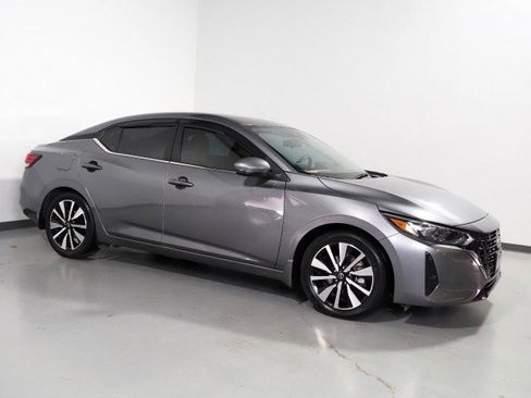 Used 2024 Nissan Sentra SV w/ SV Premium Package image 1