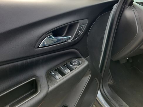Used 2024 Chevrolet Equinox RS FWD image 18