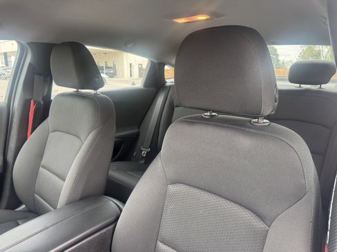 Used 2018 Chevrolet Malibu LT FWD image 13