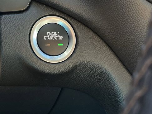 Used 2024 Chevrolet Equinox LT image 16