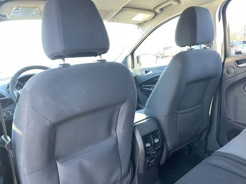 Used 2015 Ford Escape SE w/ Equipment Group 201A image 19