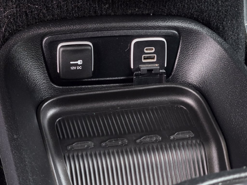 Used 2021 Chrysler Pacifica Touring-L w/ Uconnect Theater Family Group FWD image 49