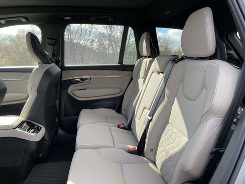 New 2026 Volvo XC90 B6 Plus w/ Protection Package Premier image 4