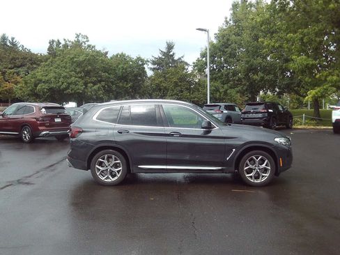 Used 2022 BMW X3 xDrive30i w/ Convenience Package AWD/4WD image 6