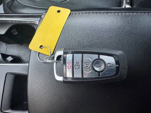 Used 2020 Ford Fusion Titanium image 37