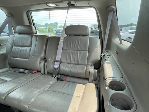 Used 2002 Toyota Sequoia Limited RWD image 31