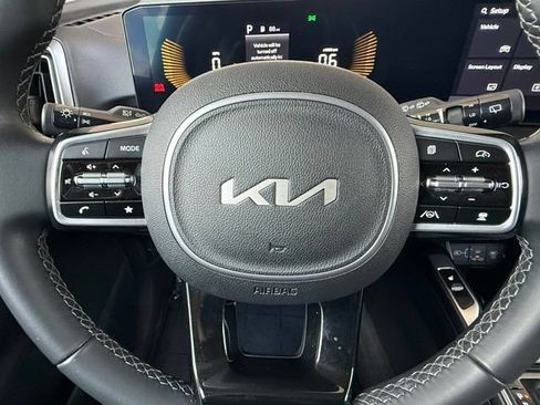 Used 2024 Kia Sorento S w/ Panoramic Sunroof Package AWD/4WD image 25