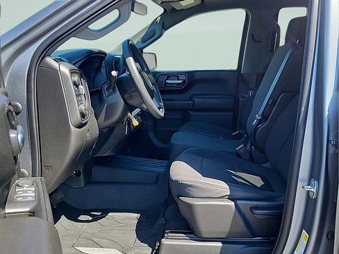Used 2021 Chevrolet Silverado 1500 Custom Trail Boss AWD/4WD image 13
