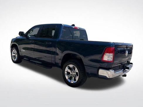 Used 2022 RAM 1500 Big Horn AWD/4WD image 3