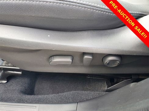 Used 2023 Subaru Forester Premium image 18