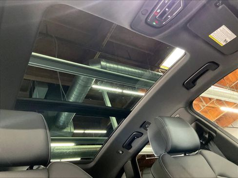 Used 2025 Audi Q5 2.0T Premium w/ Convenience Plus Package image 24