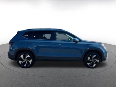 Used 2026 Volkswagen Taos SE AWD/4WD image 13