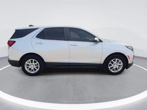 Used 2022 Chevrolet Equinox LT FWD image 9