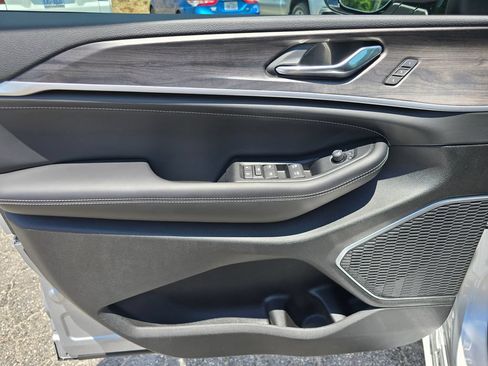 New 2026 Jeep Grand Cherokee L Limited AWD/4WD image 35