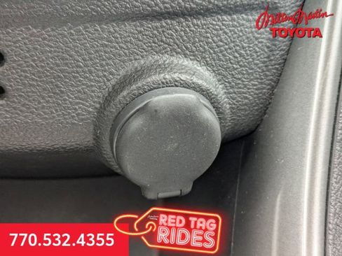 Used 2016 Chevrolet Trax LT w/ LT Sun and Sound Package image 24