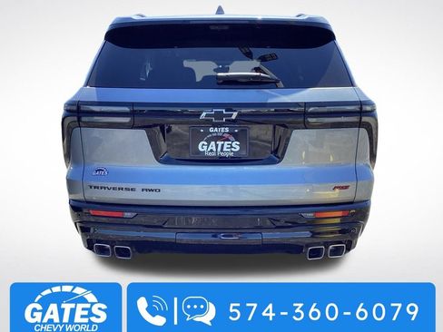 Used 2025 Chevrolet Traverse RS w/ LPO, Floor Liner Package AWD/4WD image 8