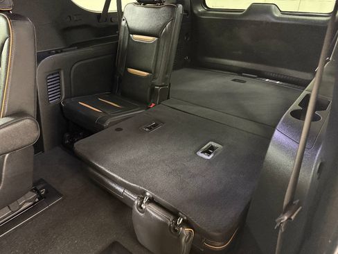Used 2021 GMC Yukon XL AT4 w/ Rear Media and Nav Package AWD/4WD image 96