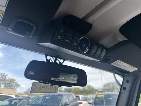 Used 2017 Jeep Wrangler Unlimited Sport w/ Quick Order Package 24S AWD/4WD image 29