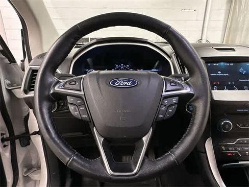 Used 2018 Ford Edge SEL image 7