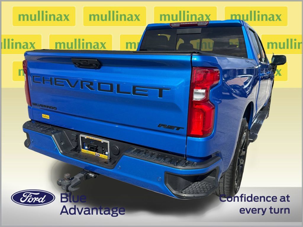 Used 2025 Chevrolet Silverado 1500 RST w/ Convenience Package II RWD image 4