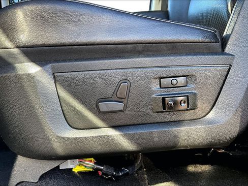 Used 2017 RAM 1500 Laramie w/ Convenience Group image 34