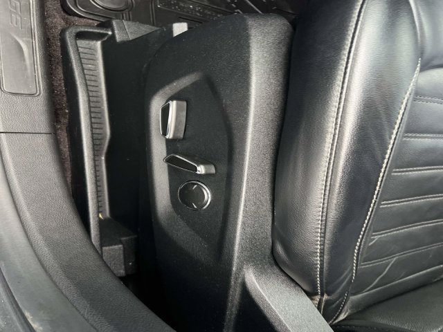 Used 2016 Ford Edge SEL w/ Equipment Group 201A AWD/4WD image 18