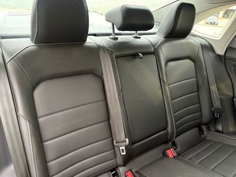 Used 2024 Volkswagen Jetta SE FWD image 35