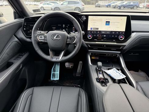 Used 2025 Lexus TX 500h AWD image 8
