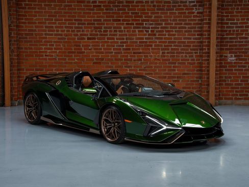 Used 2021 Lamborghini Sian Roadster image 1