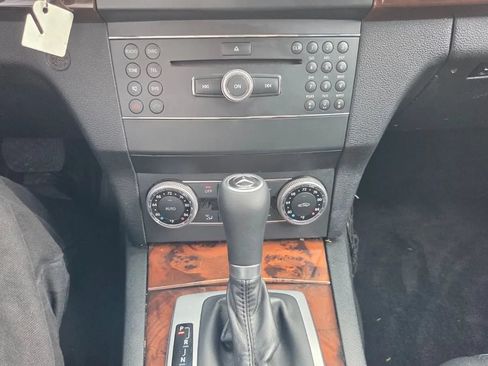 Used 2010 Mercedes-Benz GLK 350 2WD image 33