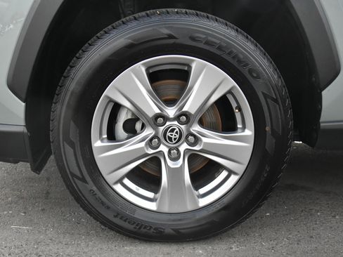 Used 2023 Toyota RAV4 XLE image 12