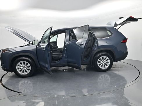 Used 2025 Toyota Grand Highlander AWD image 71