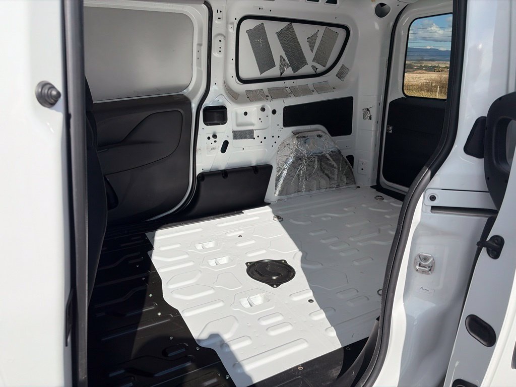 Used 2018 RAM ProMaster City Tradesman SLT w/ Lights & Wheels Group FWD image 12