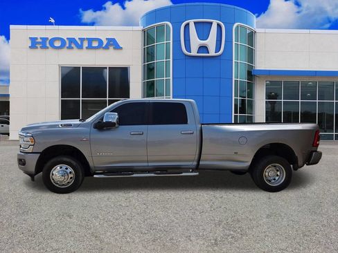 Used 2024 RAM 3500 Laramie AWD/4WD image 15