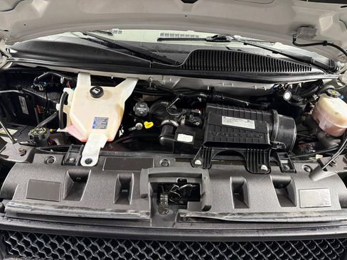 Used 2020 Chevrolet Express 3500 Extended w/ Driver Convenience Package image 21