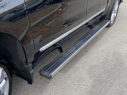 Used 2023 Chevrolet Silverado 1500 High Country w/ High Country Premium Package image 34