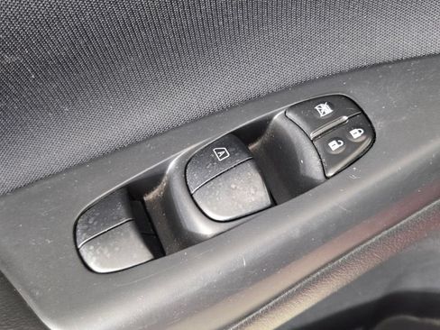 Used 2016 Nissan Sentra SV w/ Driver's Assist Package FWD image 24