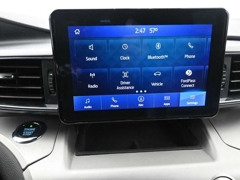 Used 2021 Ford Explorer XLT w/ Equipment Group 202A image 19