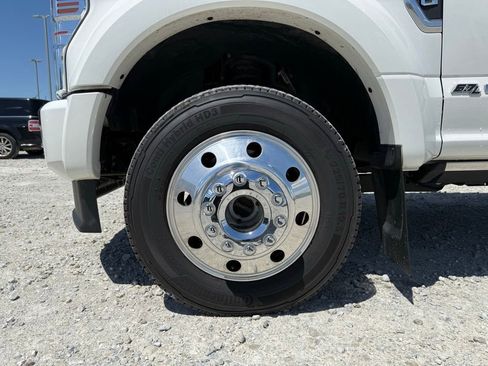 Used 2020 Ford F450 Limited w/ FX4 Off-Road Package AWD/4WD image 12