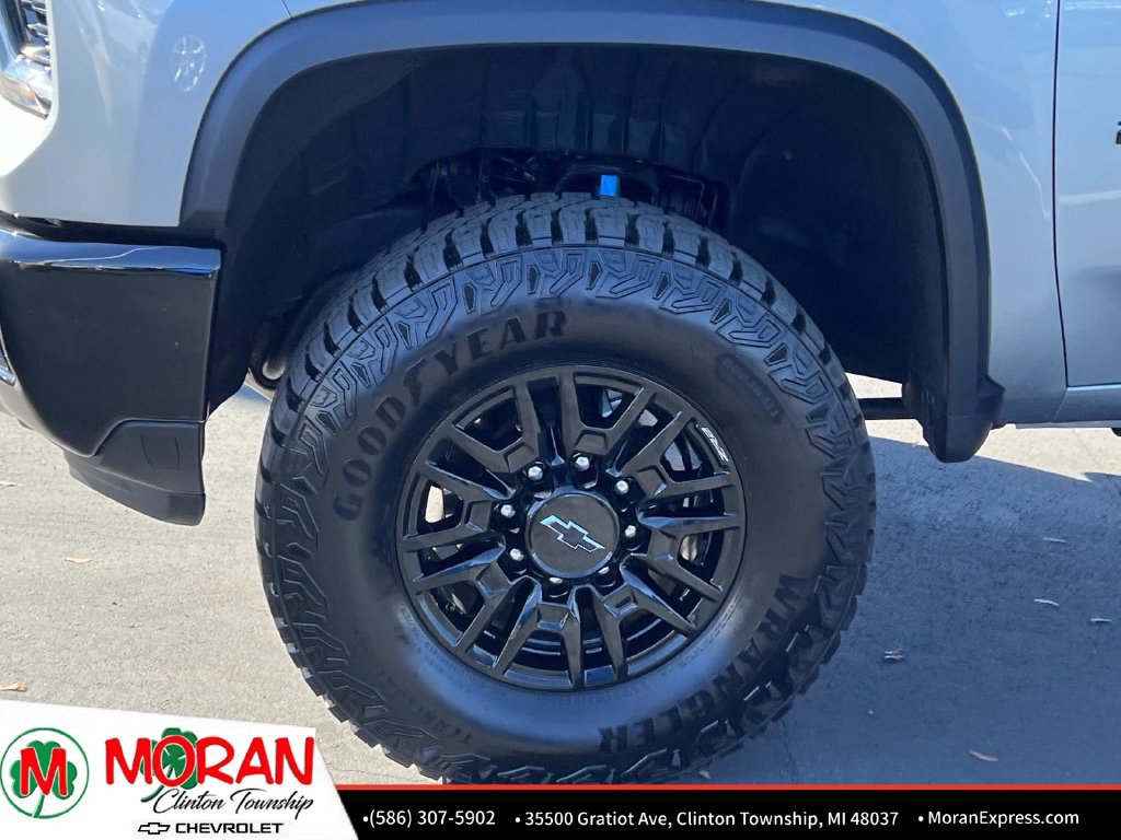 Certified 2024 Chevrolet Silverado 2500 ZR2 w/ LPO, Dark Essentials Package AWD/4WD image 12