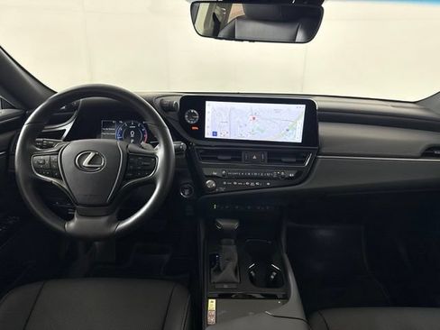 Used 2025 Lexus ES 350 w/ Premium Package FWD image 32