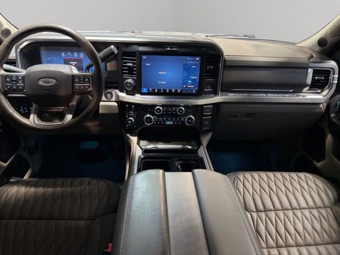 Used 2025 Ford F250 Platinum w/ Platinum Plus Package AWD/4WD image 11