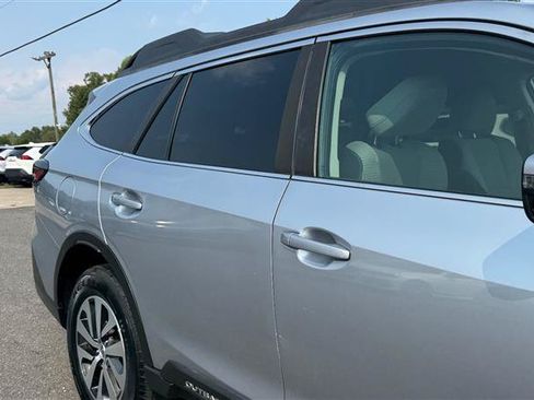 Used 2022 Subaru Outback Premium AWD/4WD image 24