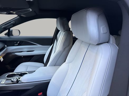 New 2025 Cadillac Lyriq Sport image 18