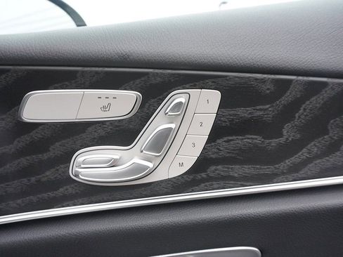 Used 2022 Mercedes-Benz E 450 4MATIC Sedan image 45