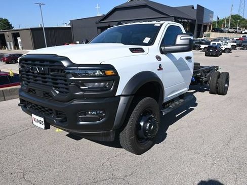 New 2026 RAM 5500 Tradesman AWD/4WD image 19