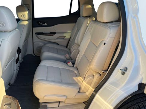 Used 2023 GMC Acadia Denali w/ Denali Technology Package image 14