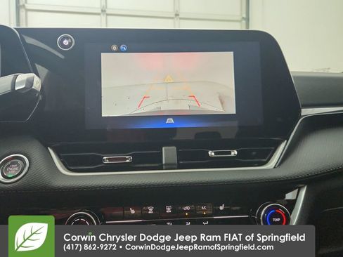 Used 2026 Chevrolet Equinox LT FWD image 25