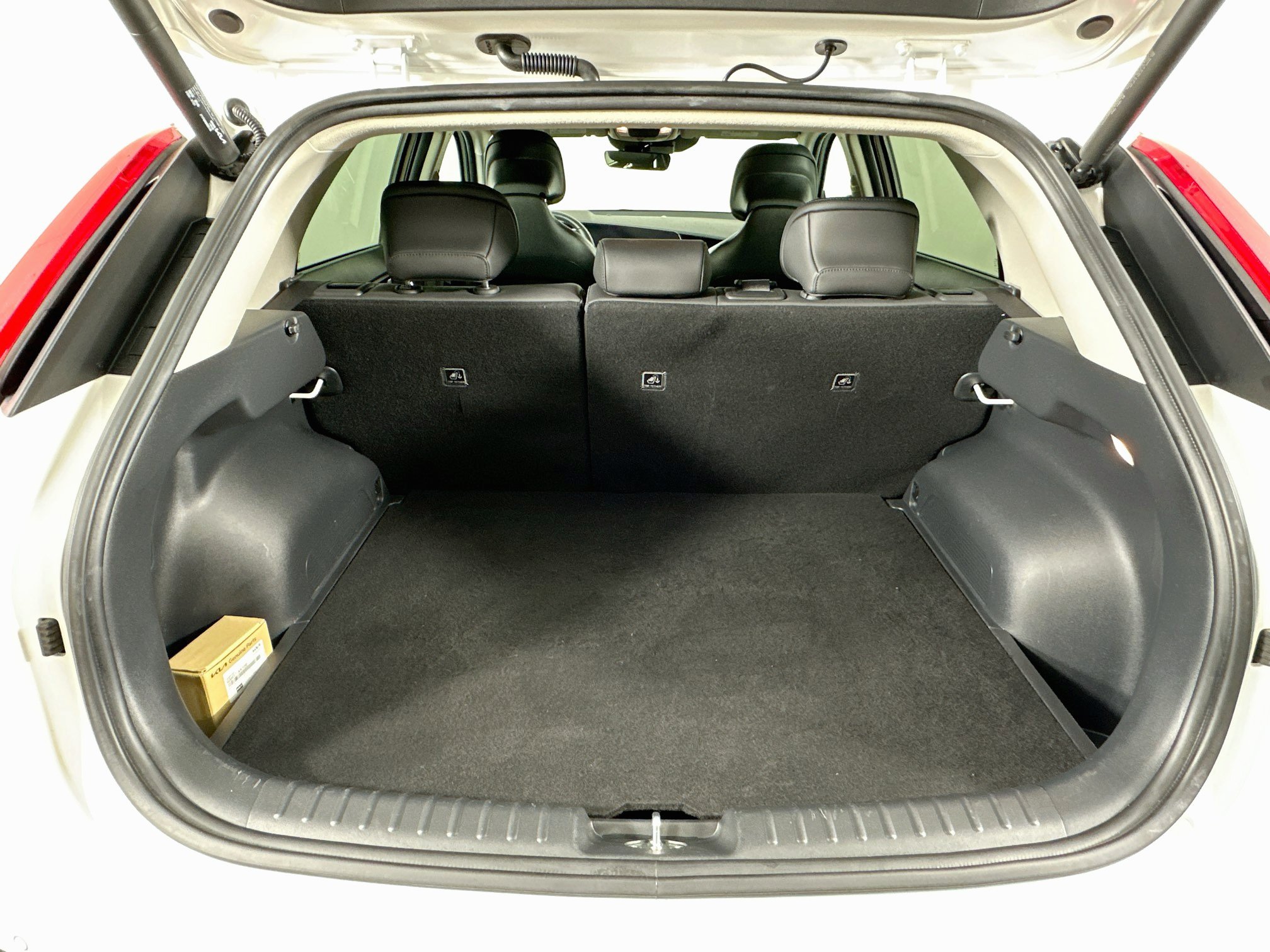 Used 2023 Kia Niro Wind FWD image 29